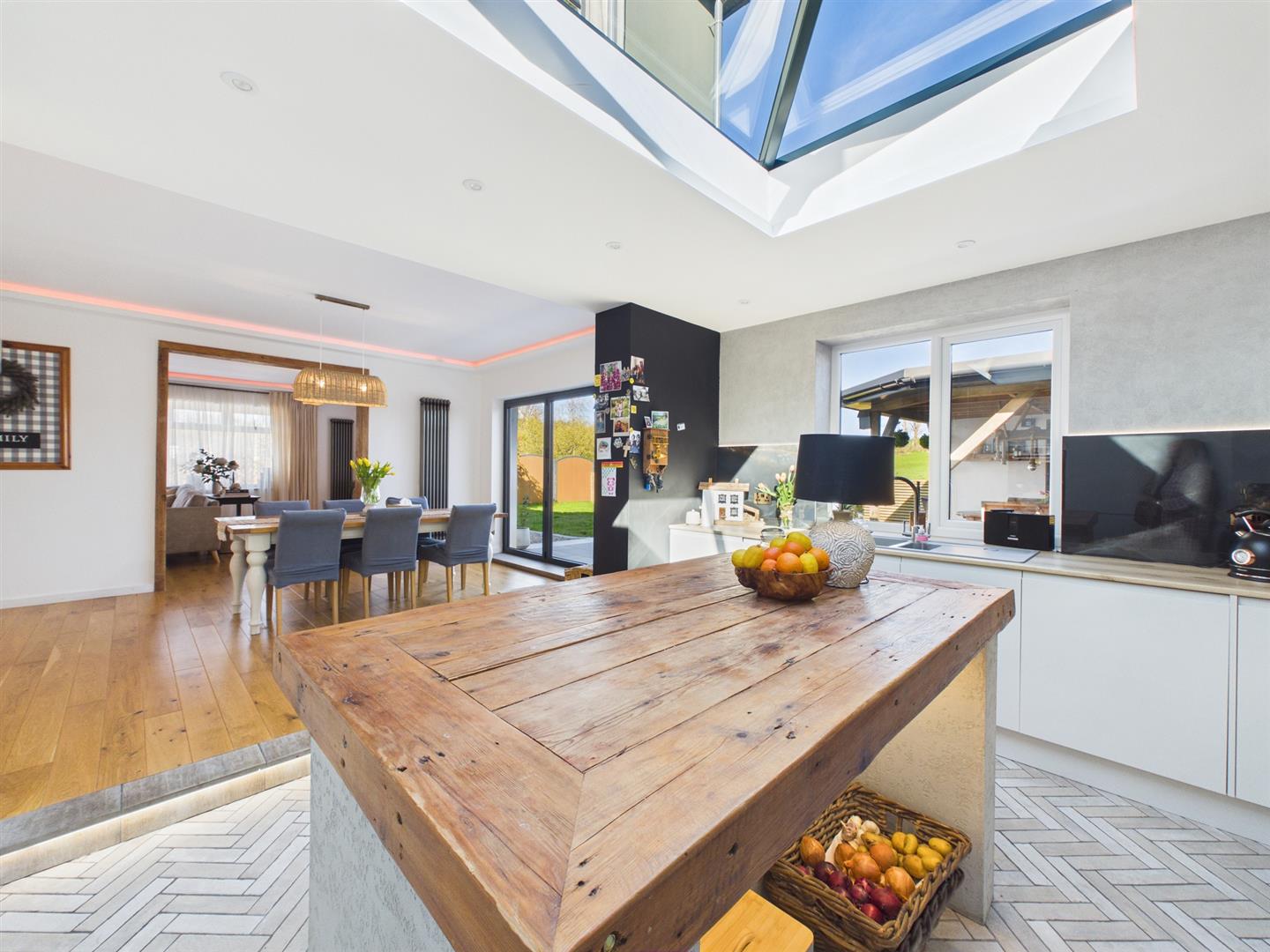 2 Aysgarth Drive, Lancaster LA1 2ET